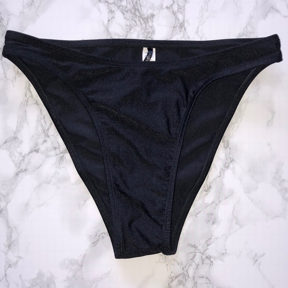 Fashion Nova Bikini - Picture 4 of 7